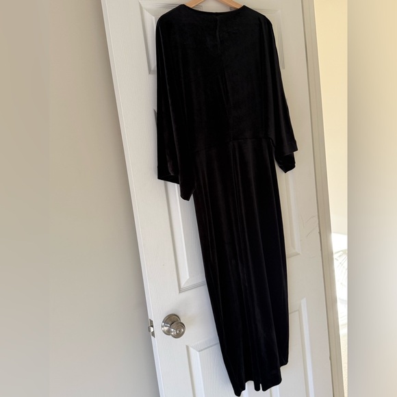 H&M NWT Black velvet kimono sleeve wrap dress size M - Picture 2 of 8